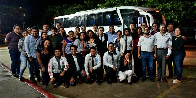 EL TECNÓLOGICO NACIONAL DE MÉXICO CAMPUS TAPACHULA RECIBE Y FELICITA A ESTUDIANTES